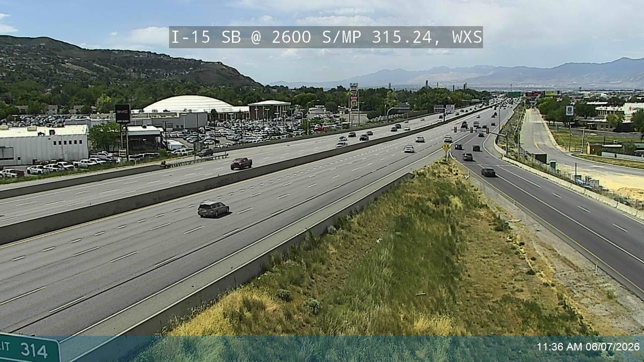 Live snapshot from I-15 SB @ 2600 S  / SR-93 / MP 315.24, WXS