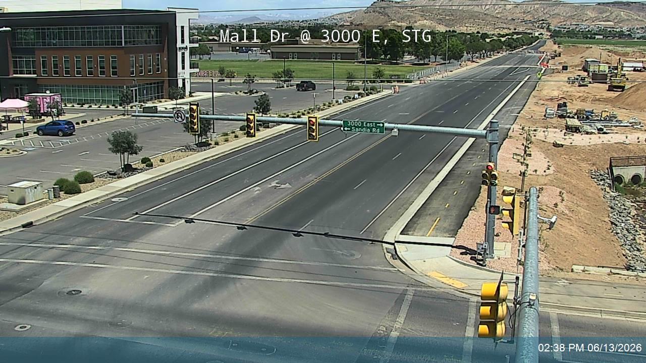 Live snapshot from Mall Dr / Merril Rd / 2600 S @ Sandia Rd / 3000 E, STG