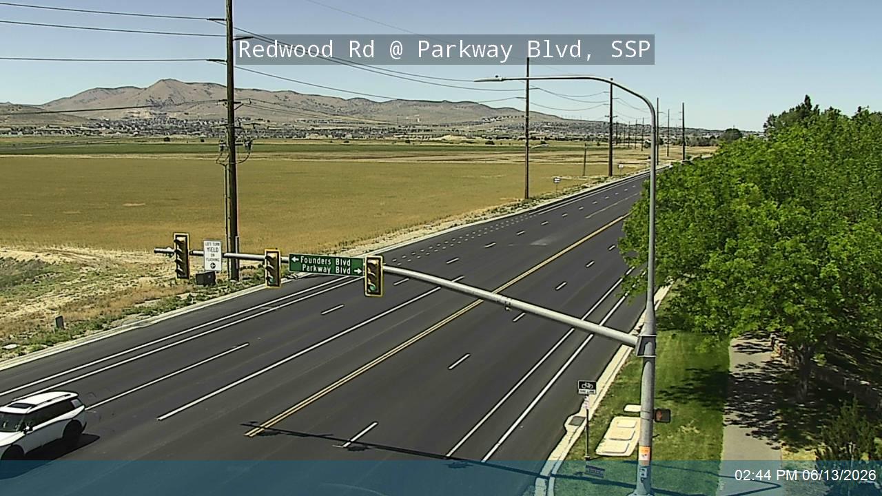 Live snapshot from Redwood Rd / SR-68 @ Parkway Blvd / Founders Blvd, SSP