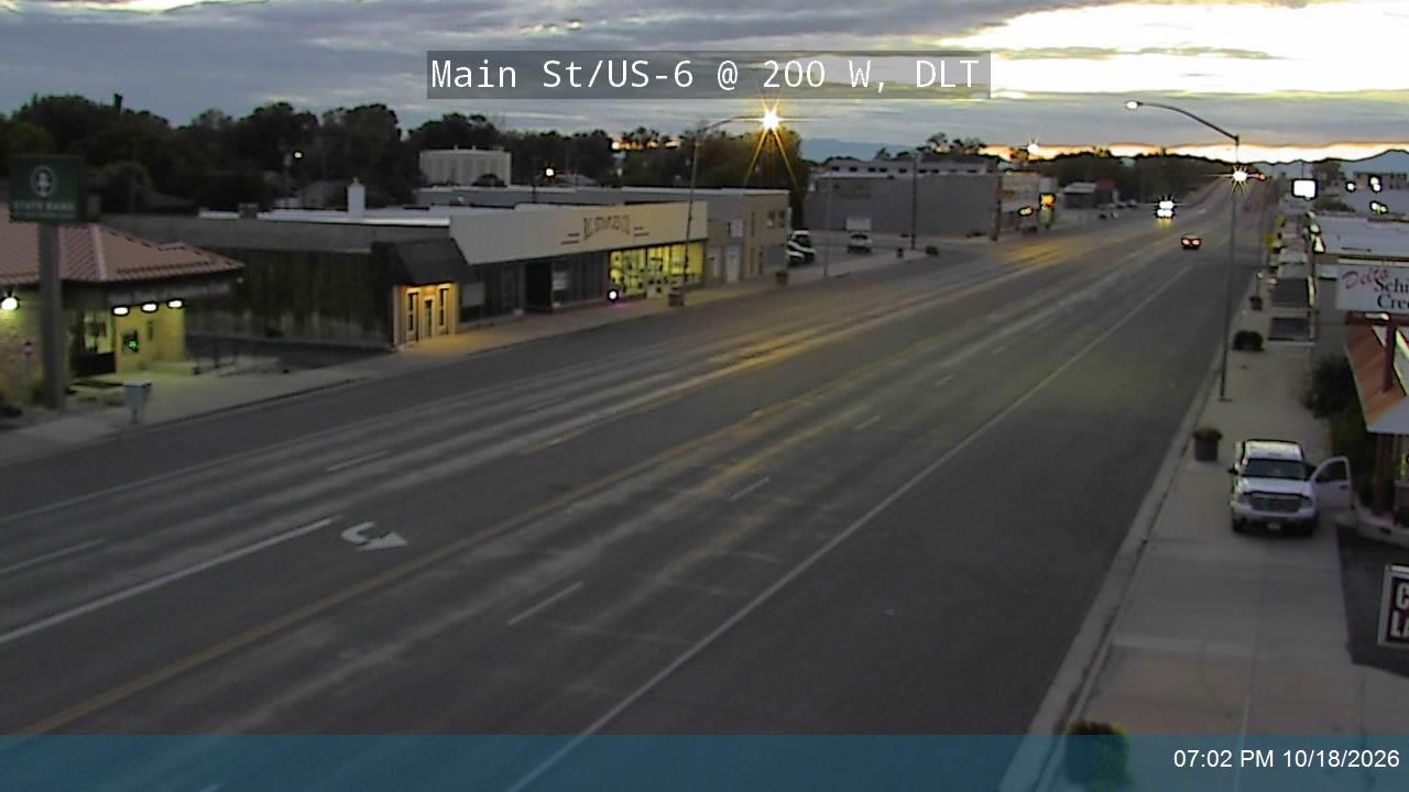 Main St / US-6 @ 200 W, DLT