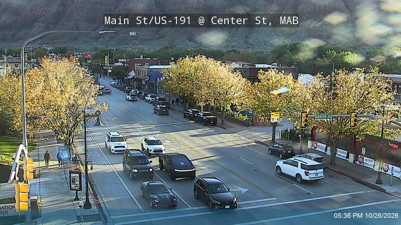 Main St / US-191 @ Center St, MAB