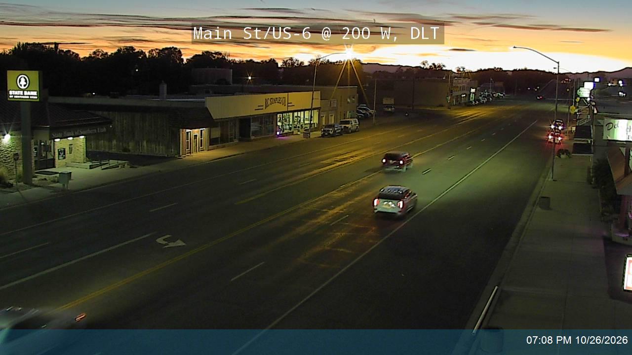 Main St / US-6 @ 200 W, DLT
